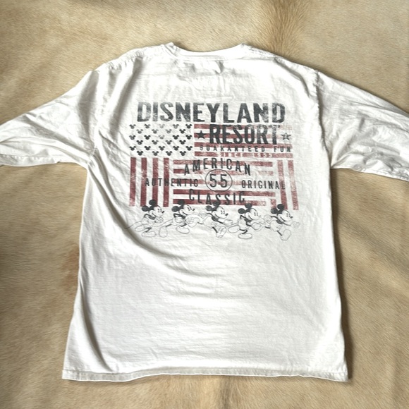 Mens DISNEYLAND Resort DISNEY PARKS / MICKEY MOUSE White Graphic Long Sleeve - Picture 1 of 9